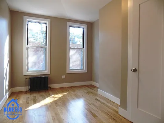 Rented by Blue Egg Realty Corp | media 14