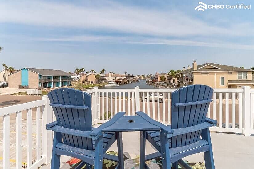 Corpus Christi Furnished Rental on the Canal