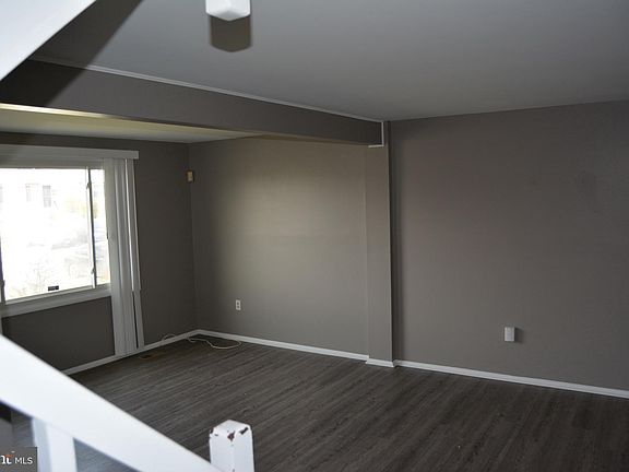 3rd image of 12341 Bonfire Dr