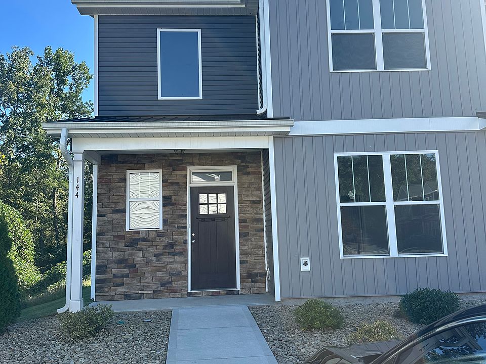1st image of 144 Creekland Way