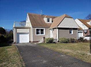 9-06 3rd St, Fair Lawn, NJ 07410