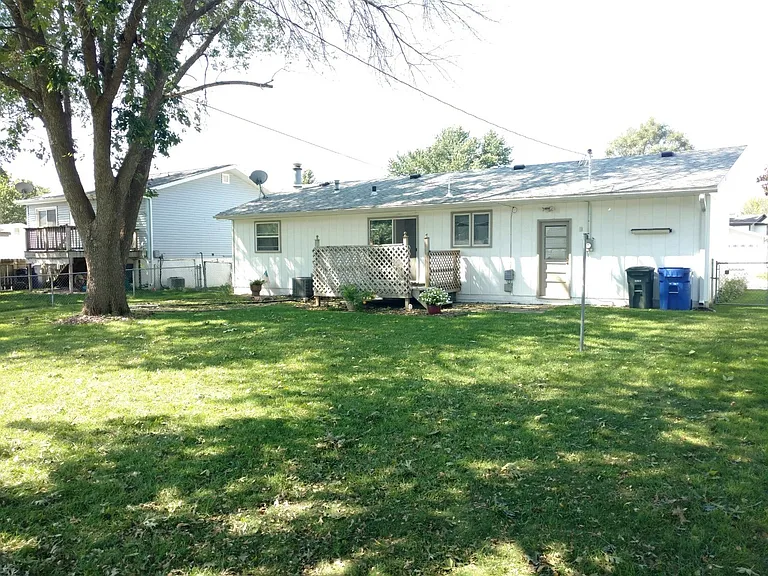 1247 Doreen Ave — Photo 18