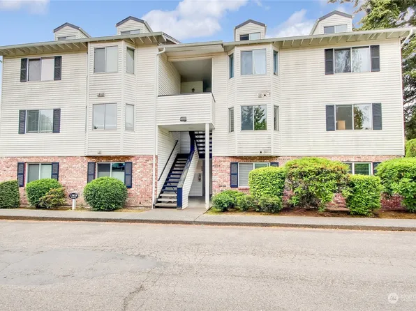 11419 SE 258th Street #F202, Kent, WA 98030
