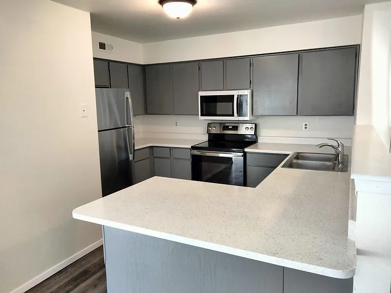 147 S Zang Way #C — Photo 3