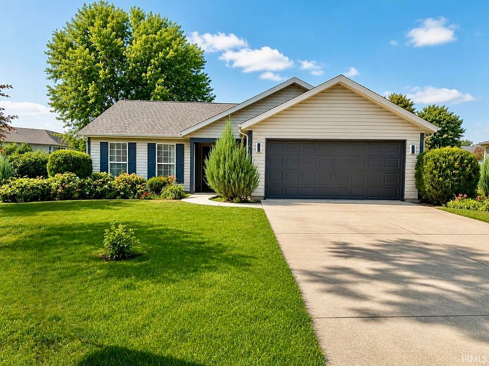 1st image of 404 Heritage Dr