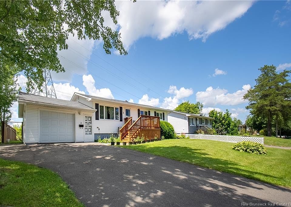 1st image of 2 Manchester Cres
