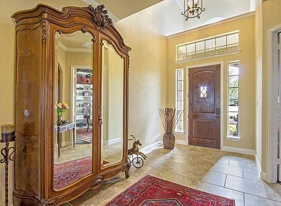 5th image of 4305 Woodledge Pl