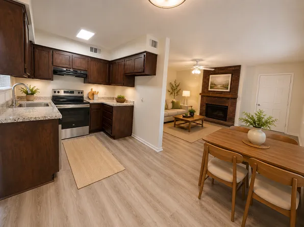 312 W 4th St #D, Kennedale, TX 76060