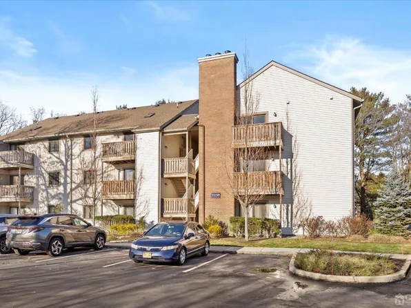 1522 Ravens Crest Dr, Plainsboro, NJ 08536