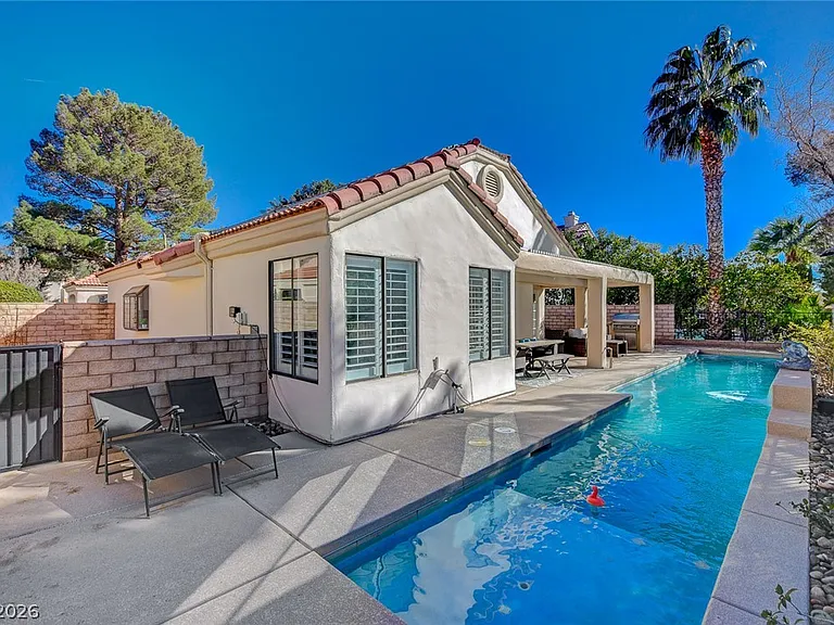 5429 Painted Sunrise Dr — Photo 56