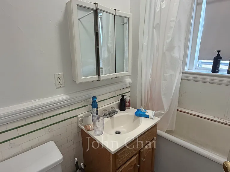 126 Englewood Ave #3 — Photo 33