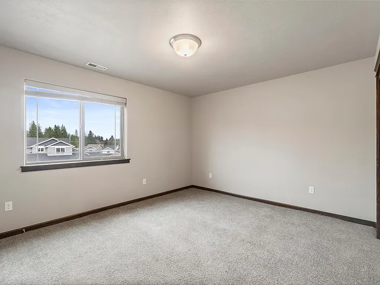 3091 N Sherwood Dr — Photo 25