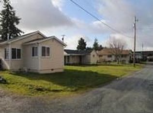 1719 Willow St, Myrtle Point, OR 97458