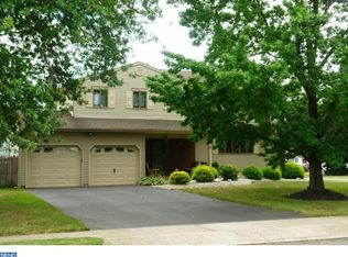 1 Tar Heels Rd, Hamilton, NJ 08619