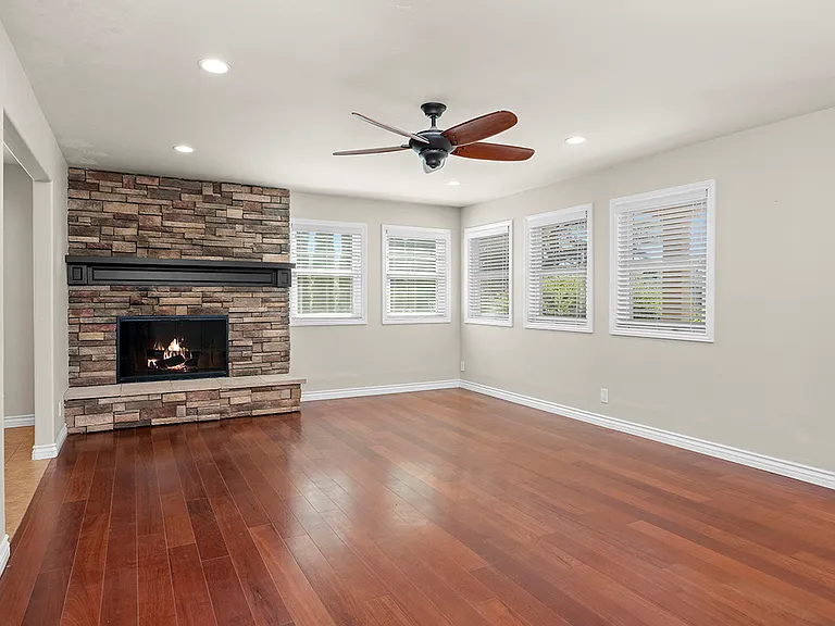 885 Eldorado Dr — Photo 9