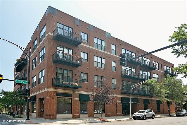 1st image of 1 S Leavitt St Unit 410