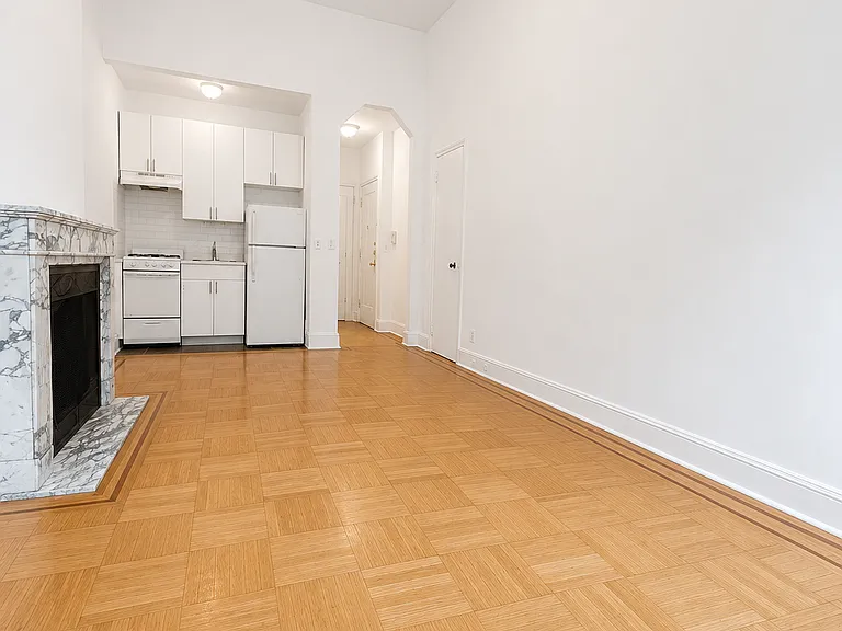 58 E 80th St #2A — Photo 4