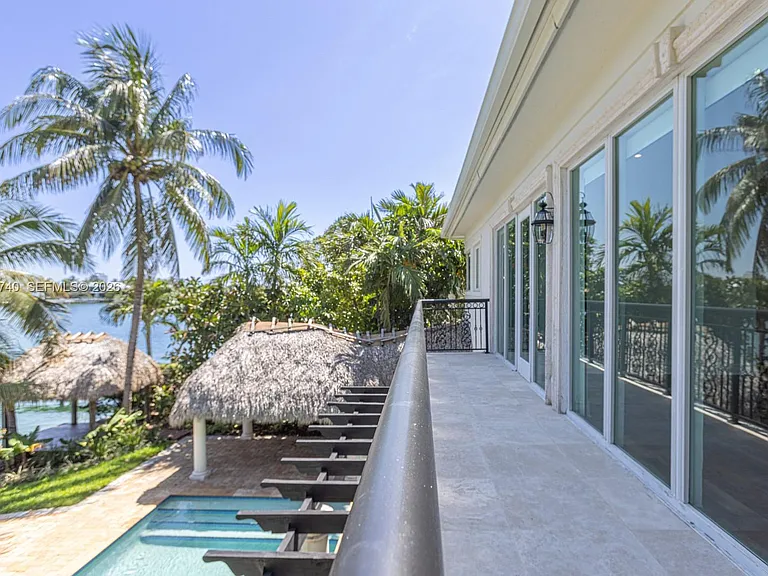 425 N Shore Dr — Photo 34