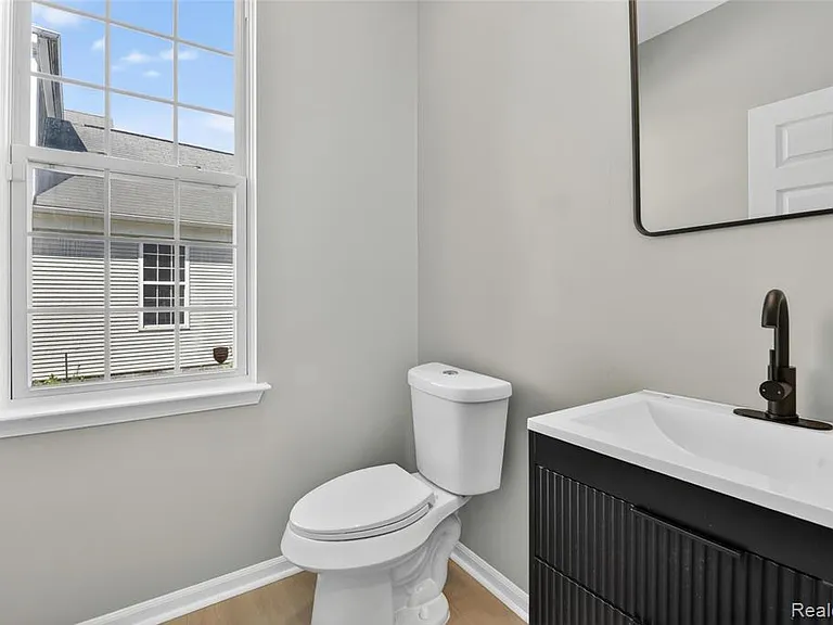 8862 Prairie St — Photo 13