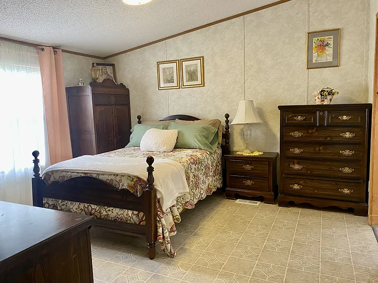 3 BR Home near Nascar Speedway3781 Hunting Creek R — Photo 10