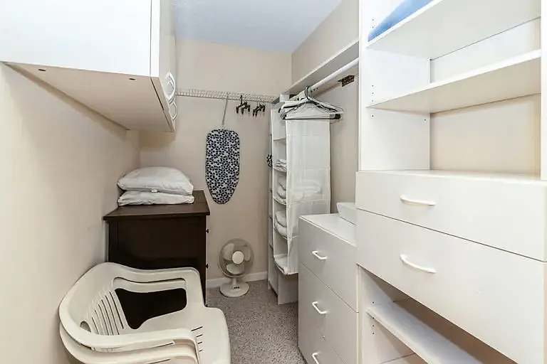 253 Rex Pl #H — Photo 32