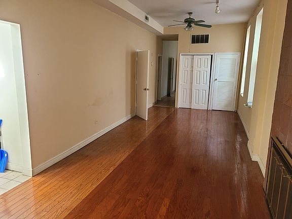2nd image of 1021 S Claremont Ave APT 1