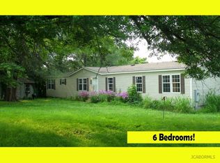 1004 S Summit Dr, Holts Summit, MO 65043