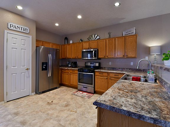 5th image of 7223 Senecu Ct NW