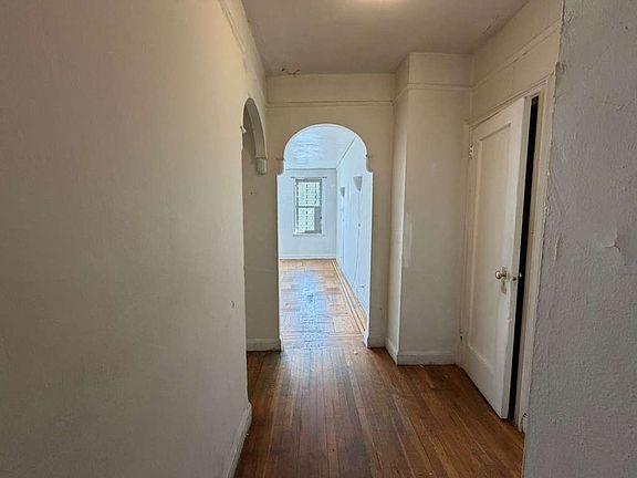 5th image of 2345 Walton Ave APT 5C