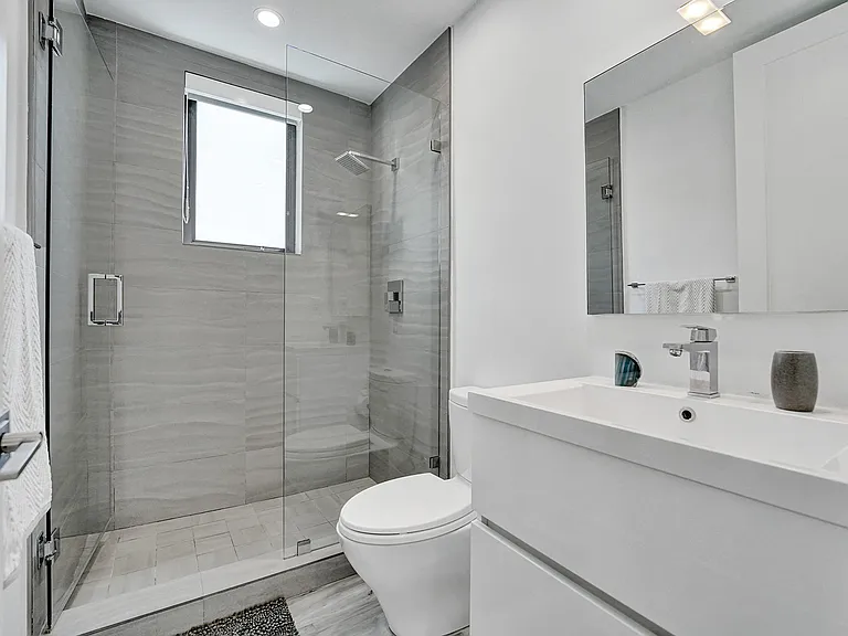 340 Balboa St — Photo 58