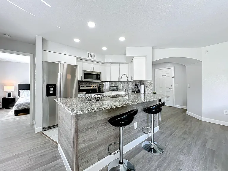 7380 Westpointe Blvd #125 — Photo 5