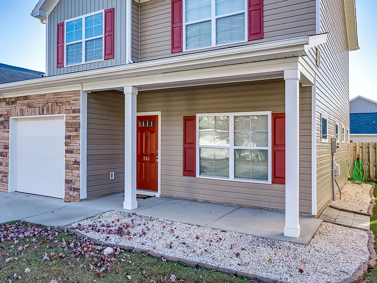 245 Megan Ln — Photo 4