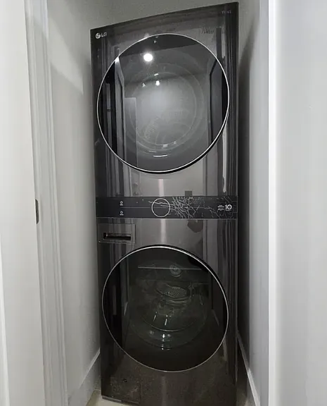 983 Willmohr St #1 — Photo 7