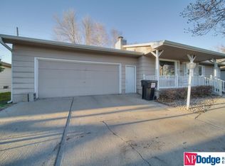 1404 Jones Dr, Fremont, NE 68025