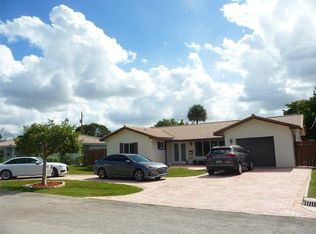 7822 NW 40th Ct, Coral Springs, FL 33065