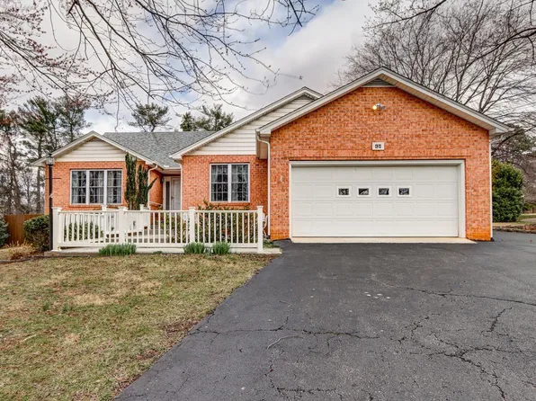 438 Greenwell Ct, Lynchburg, VA 24502