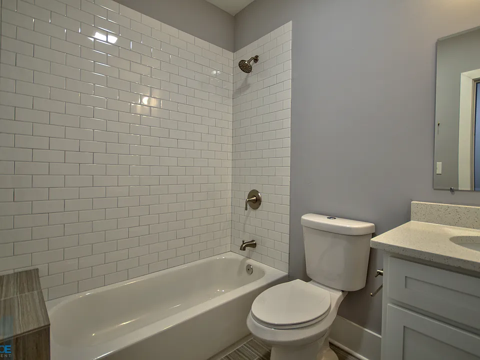 Bathroom at 1040-44 West 18th Street in Pilsen