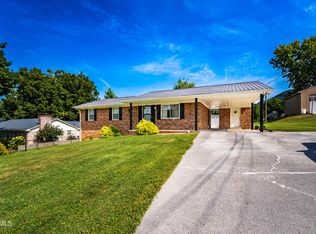 103 Valley View Dr, Rogersville, TN 37857