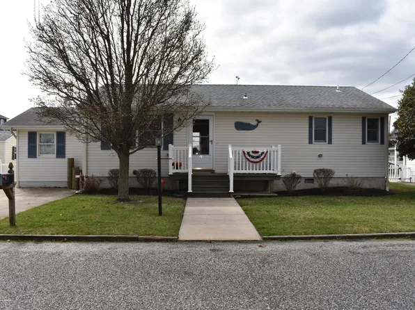 21 W Anchor Dr, Little Egg Harbor, NJ 08087