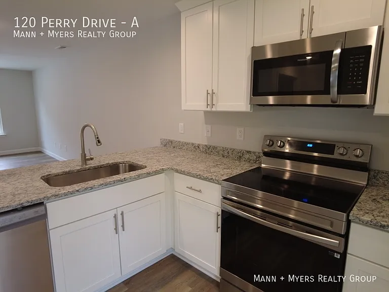120 Perry Dr #A — Photo 10