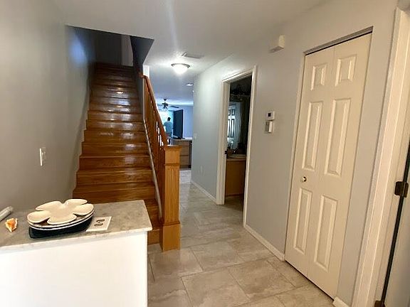 5th image of 810 Mimosa Pl