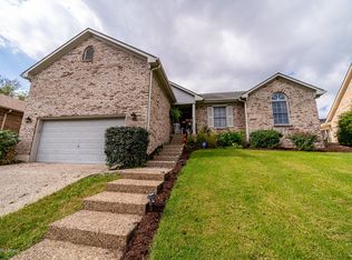 7630 White Post Way, Louisville, KY 40220