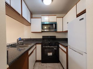 New Hampshire Apartments, Los Angeles, CA 90020