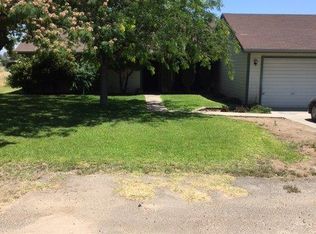 18169 Ridgedale Dr, Madera, CA 93638