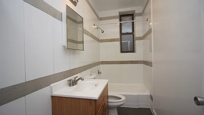 Rented by Nooklyn NYC LLC | media 18