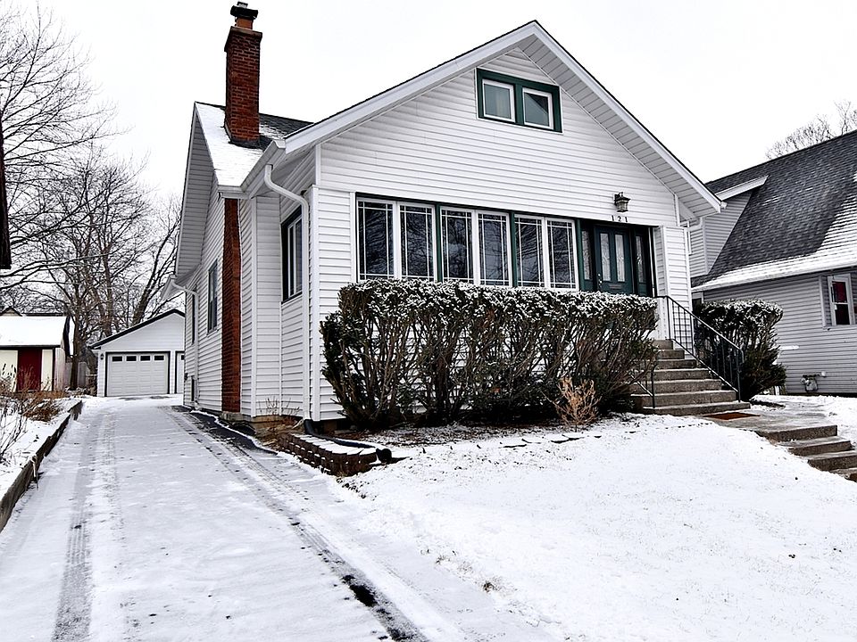 1st image of 121 S Lombard Ave
