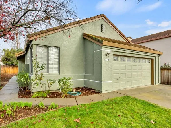 1249 Arbor Ct, Roseville, CA 95678