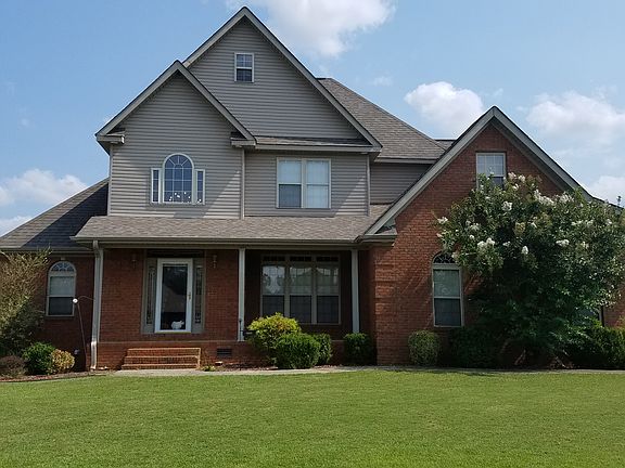2nd image of 1005 Spencer Way