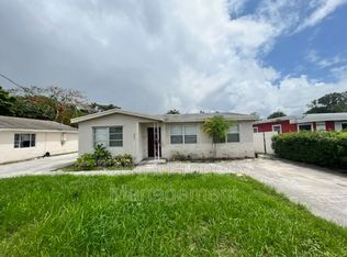 1037 W 28th St, Riviera Beach, FL 33404