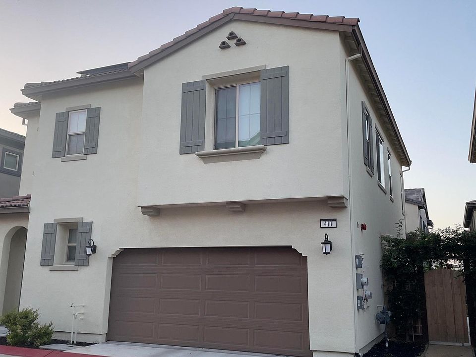 1st image of 411 E Iron Oak Pl
